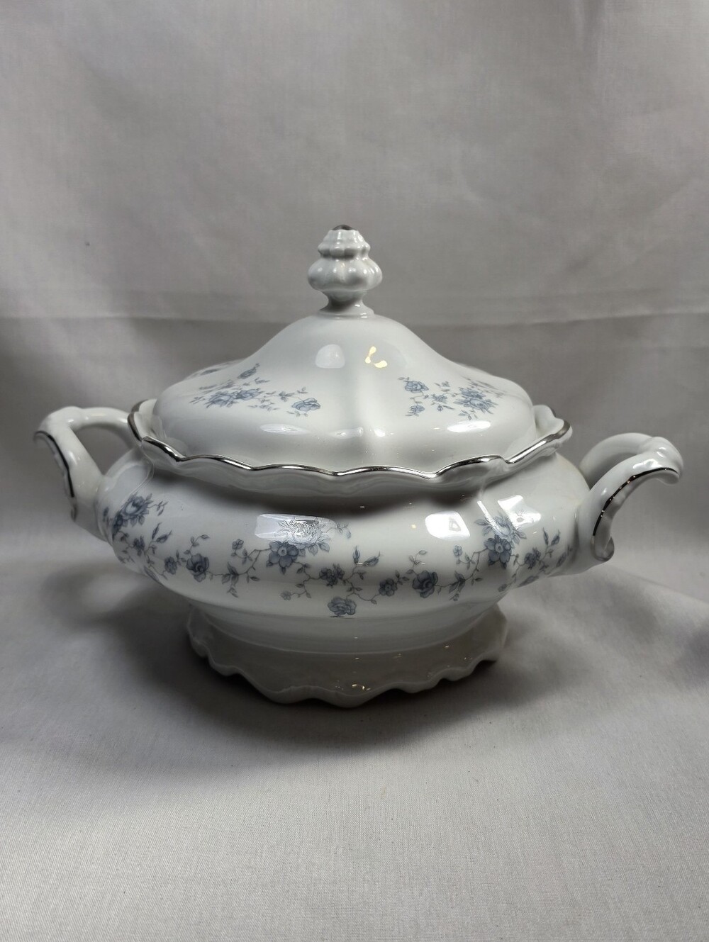 Vintage Johann Haviland Blue Garland Covered Vegetable Bowl #224